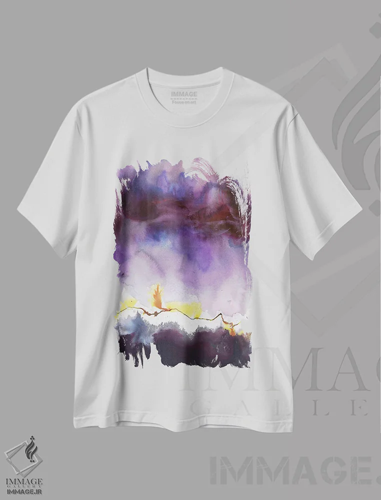 تیشرت سفید طرح دار کرم های شب تاب اثر هارت آو لیلی | immage.ir