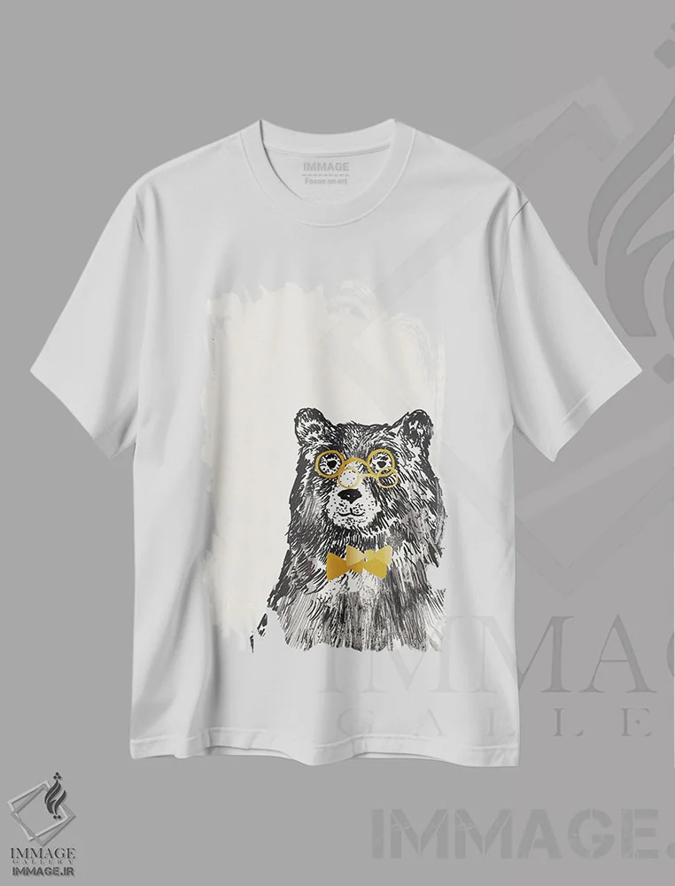 تیشرت سفید طرح دار خرس، تزئینی اثر هدر مک لافلین | immage.ir