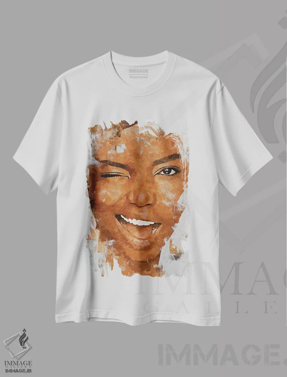 تیشرت سفید طرح دار دختر انتزاعی فندی II، هنر آمریکایی آفریقایی تبار اثر هلو مورائس | immage.ir