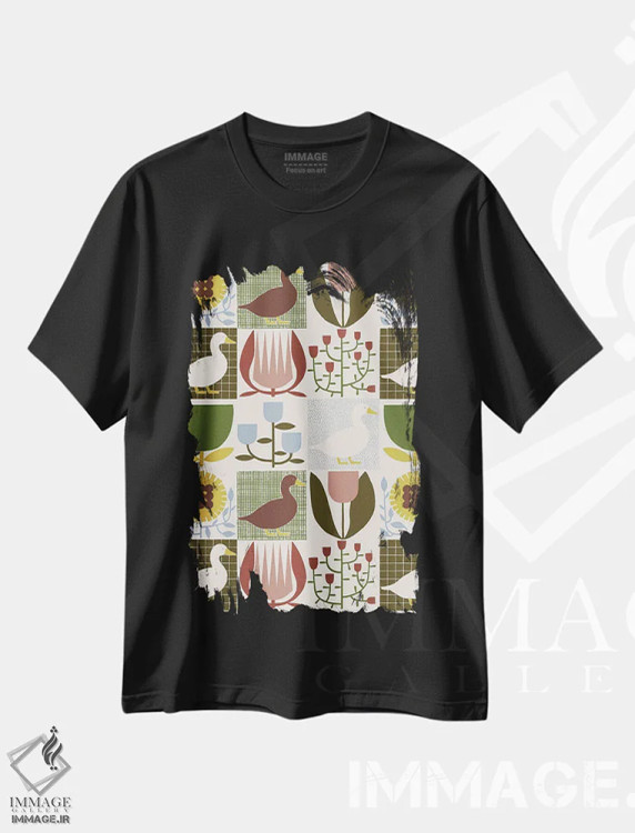 تیشرت مشکی طرح دار کاشی چندرنگ محلی، دکور روستایی اثر هانا بایزنگ | immage.ir