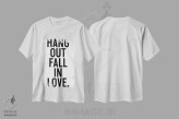 تیشرت سفید طرح دار با هم بودن، عاشق شدن، هنر دیجیتال اثر هانی مون هتل | فروشگاه ایماژ