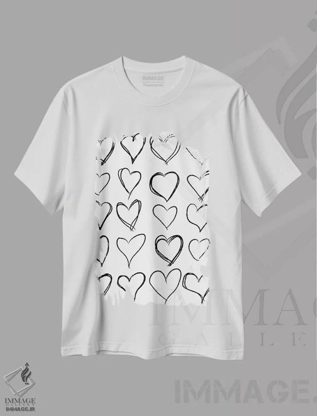 تیشرت سفید طرح دار قلب ها، هنر دیجیتال اثر هانی مون هتل | immage.ir