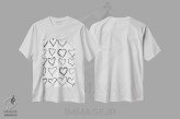 تیشرت سفید طرح دار قلب ها، هنر دیجیتال اثر هانی مون هتل | immage.ir