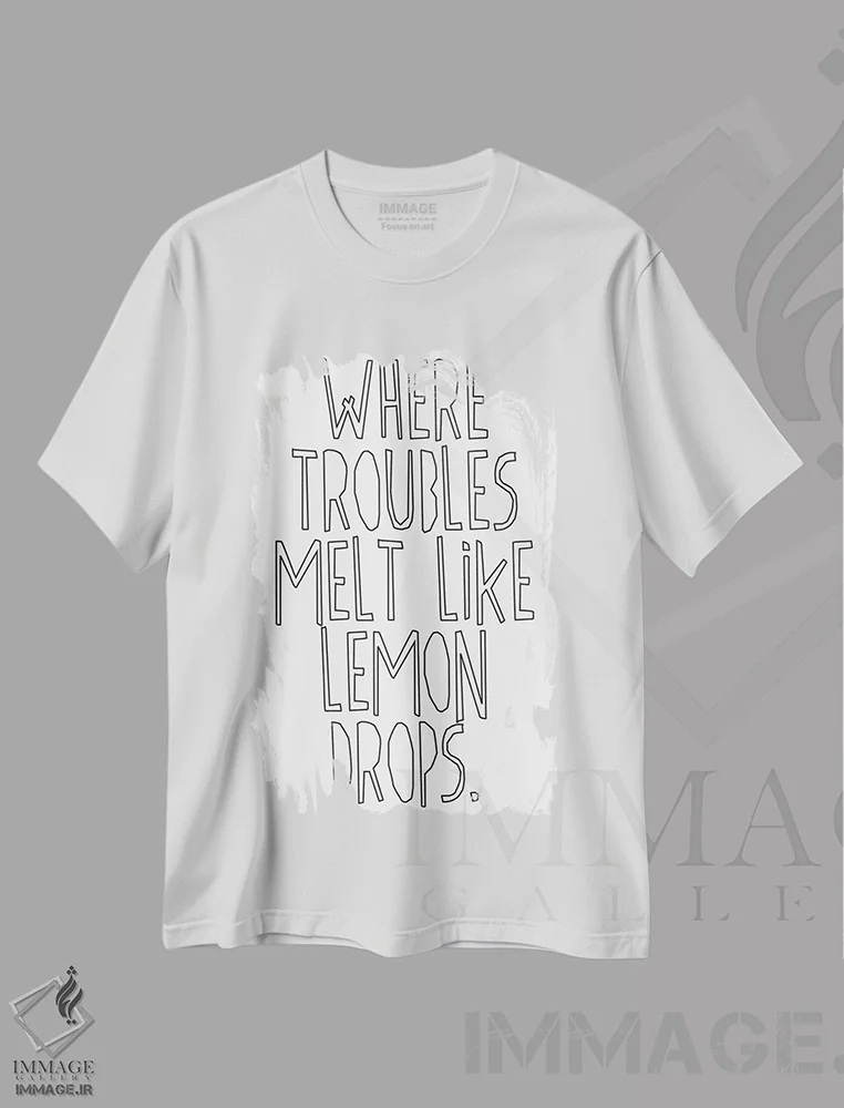 تیشرت سفید طرح دار جایی که دغدغه ها مانند قطره لیمو ذوب می شوند ۱، آرت خطی اثر هانی مون هتل | فروشگاه ایماژ
