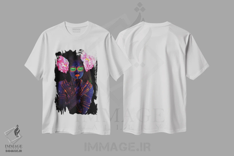 تیشرت سفید طرح دار تنهایی نئونی، عکاسی فیگوراتیو اثر هانی مون هتل | فروشگاه ایماژ