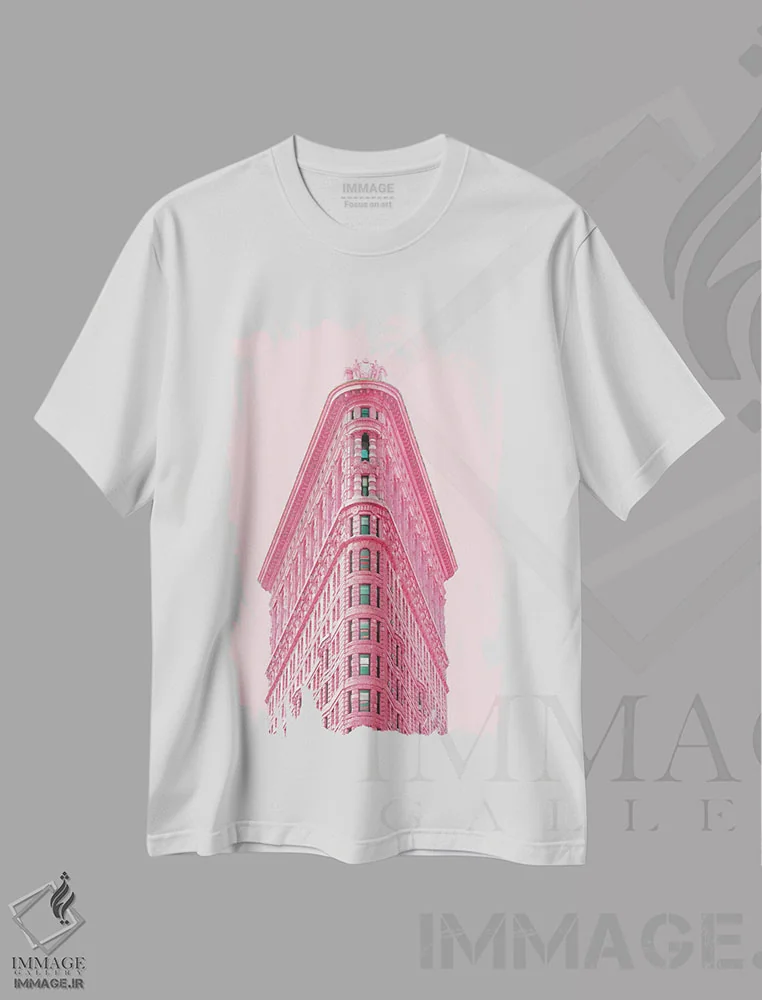 تیشرت سفید طرح دار بلندی های گیلاسی اثر هانی مون هتل | immage.ir