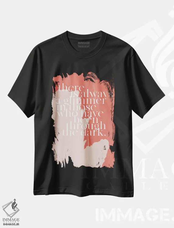 تیشرت مشکی طرح دار یک تلألؤ، تزئینی اثر هانی مون هتل | immage.ir