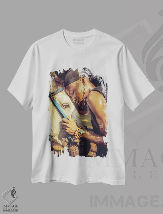 تیشرت سفید طرح دار دوستی، هنر آمریکایی آفریقایی تبار اثر هری ادونزه | فروشگاه ایماژ