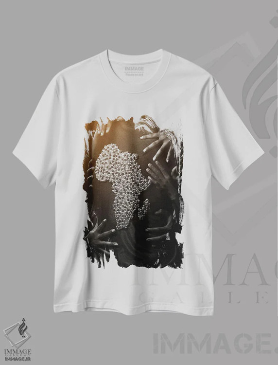 تیشرت سفید طرح دار آفریقای واحد، دکور آفریقایی اثر هری ادونزه | immage.ir