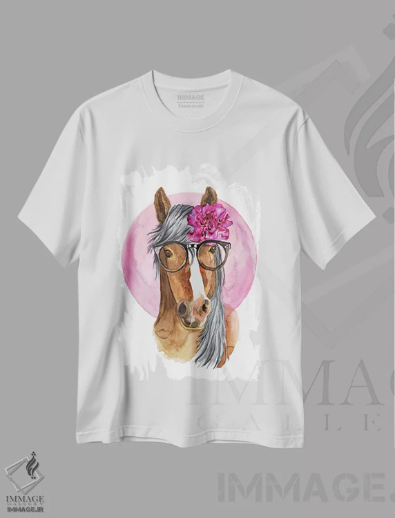 تیشرت سفید طرح دار اسب شگفت انگیز، تزئینی اثر هدر پری | فروشگاه ایماژ