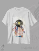 تیشرت سفید طرح دار سر ضبط کننده، تزئینی اثر هدر پری | immage.ir