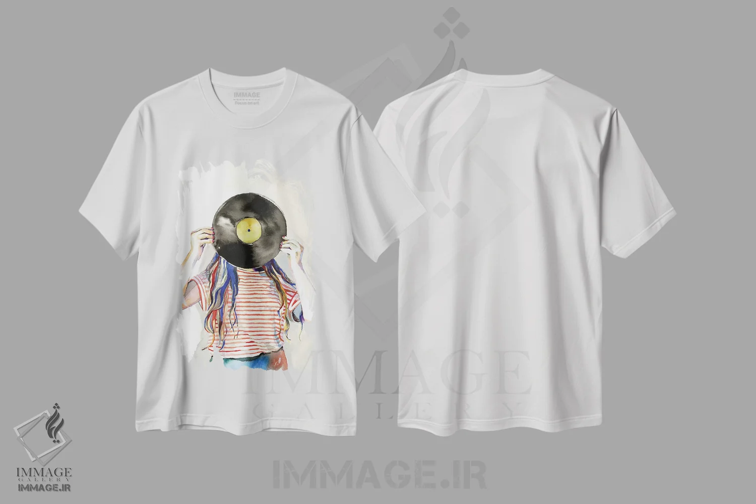 تیشرت سفید طرح دار سر ضبط کننده، تزئینی اثر هدر پری | immage.ir