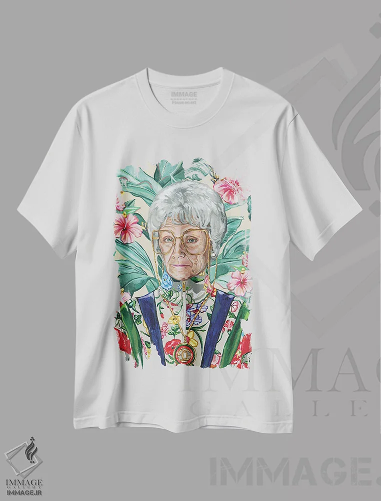 تیشرت سفید طرح دار سوفیا، تزئینی اثر هدر پری | immage.ir