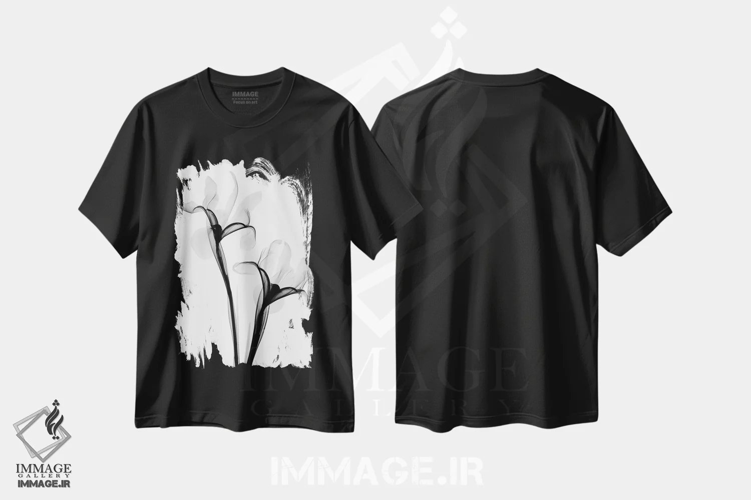 تیشرت مشکی طرح دار دو زنبق یک، عکاسی سیاه و سفید اثر هونگ فام | immage.ir