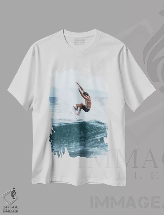 تیشرت سفید طرح دار پاشش موج، تصاویر اکشن اثر هانا پریویت | فروشگاه ایماژ