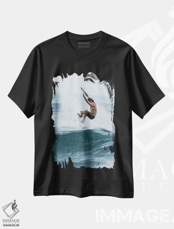 تیشرت مشکی طرح دار پاشش موج، تصاویر اکشن اثر هانا پریویت | immage.ir