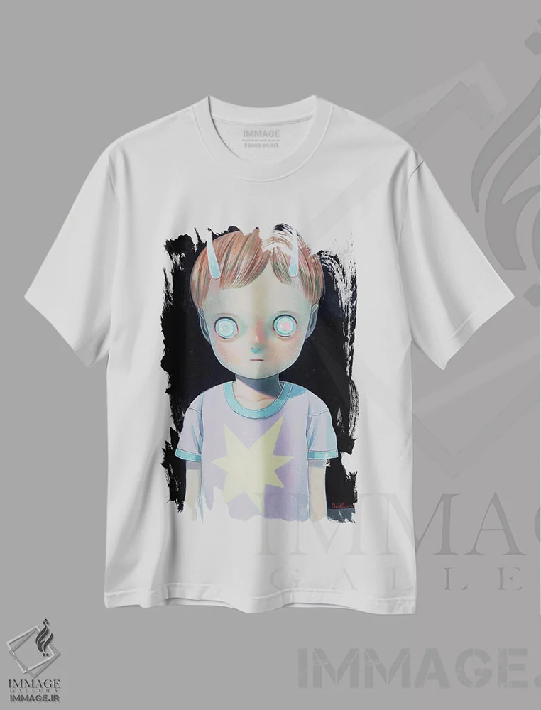 تیشرت سفید طرح دار تاریکی، دکوراسیون جایگزین اثر هیکاری شیمودا | immage.ir