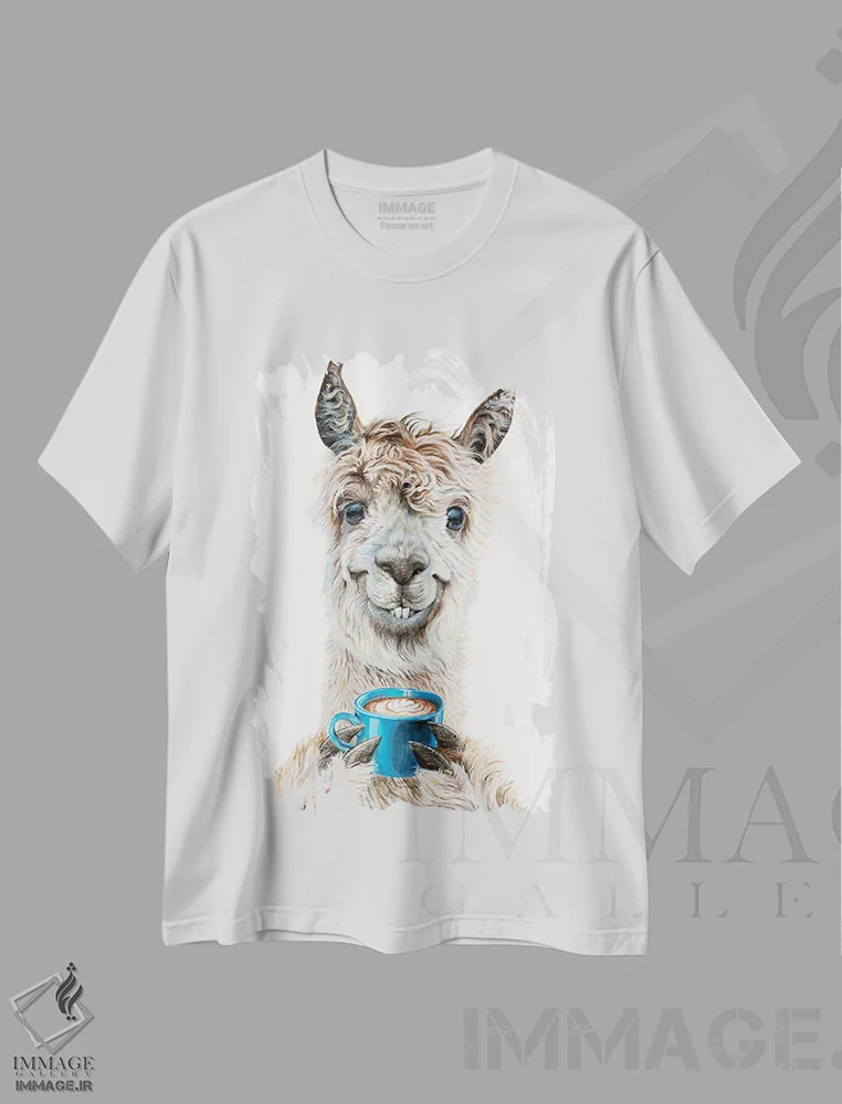 تیشرت سفید طرح دار لاته لاما، تزئینی اثر هالی سیمنتال | immage.ir