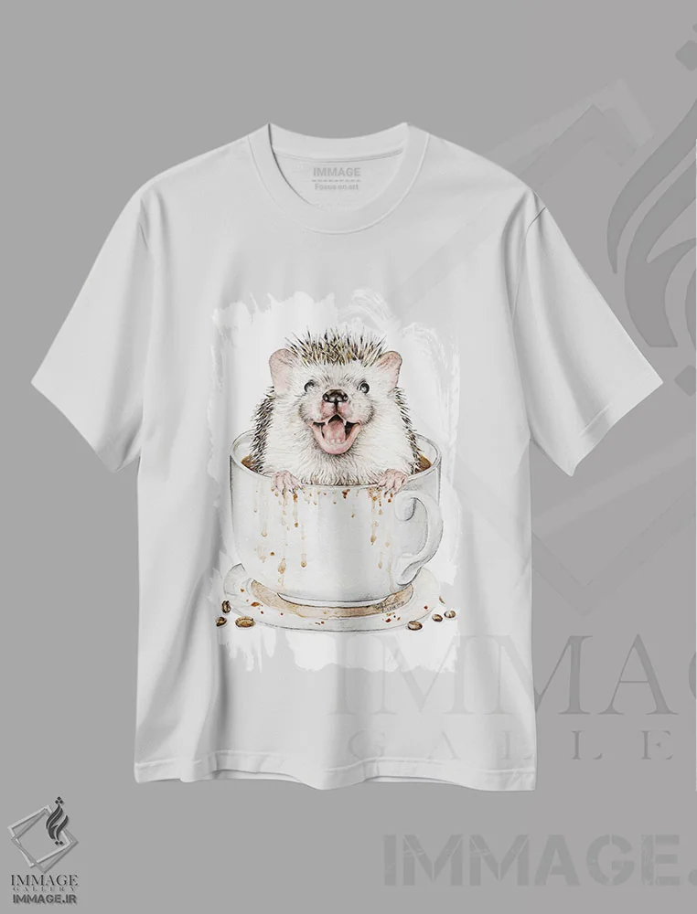 تیشرت سفید طرح دار خوک قهوه ای، مدیوم اثر هالی سیمنتال | immage.ir