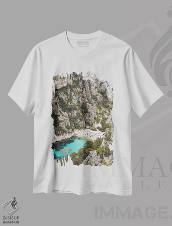 تیشرت سفید طرح دار پارک ملی کالانک در فرانسه، مدیوم اثر هنریکه شنک | فروشگاه ایماژ