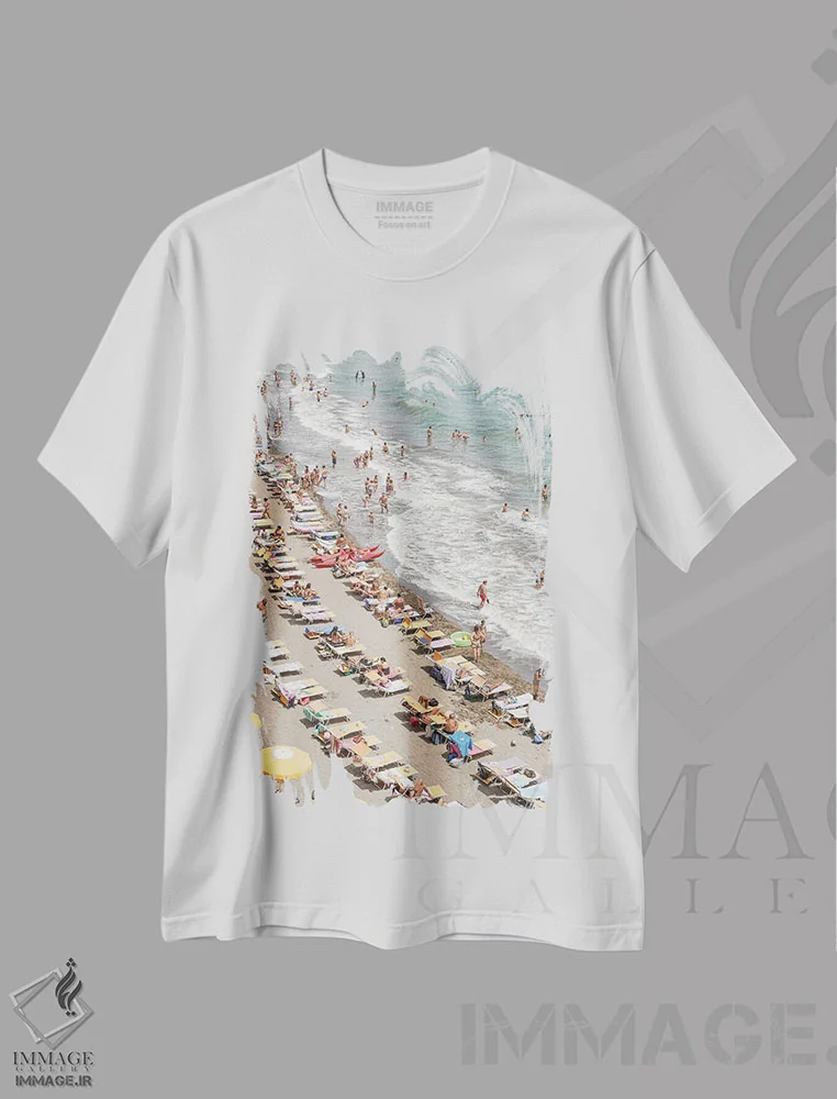 تیشرت سفید طرح دار یک روز ساحلی در ایتالیا، مدیوم اثر هنریکه شنک | فروشگاه ایماژ