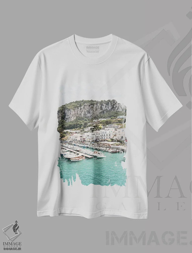 تیشرت سفید طرح دار نمای جزیره کاپری، مدیوم اثر هنریکه شنک | immage.ir