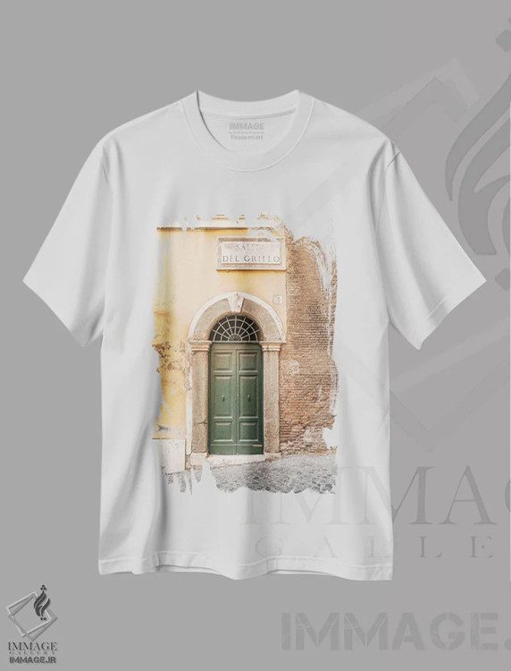 تیشرت سفید طرح دار درب ورودی در رم، مدیوم اثر هنریکه شنک | immage.ir