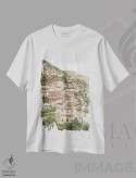 تیشرت سفید طرح دار منظره پوزیتانو، مدیوم اثر هنریکه شنک | immage.ir