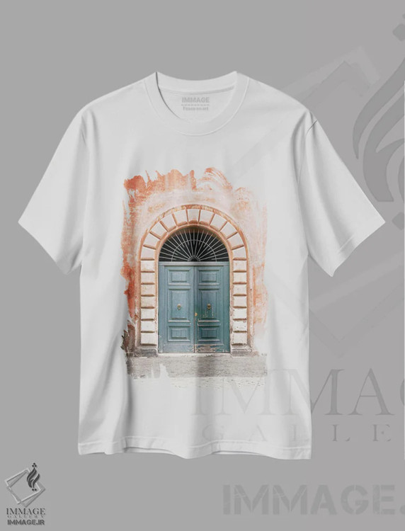 تیشرت سفید طرح دار ورودی رنگارنگ در رم، مدیوم اثر هنریکه شنک | immage.ir