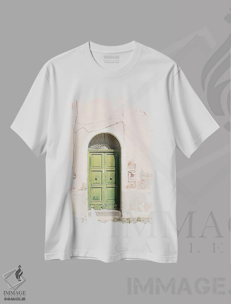 تیشرت سفید طرح دار درب سبز ایتالیایی، مدیوم اثر هنریکه شنک | فروشگاه ایماژ