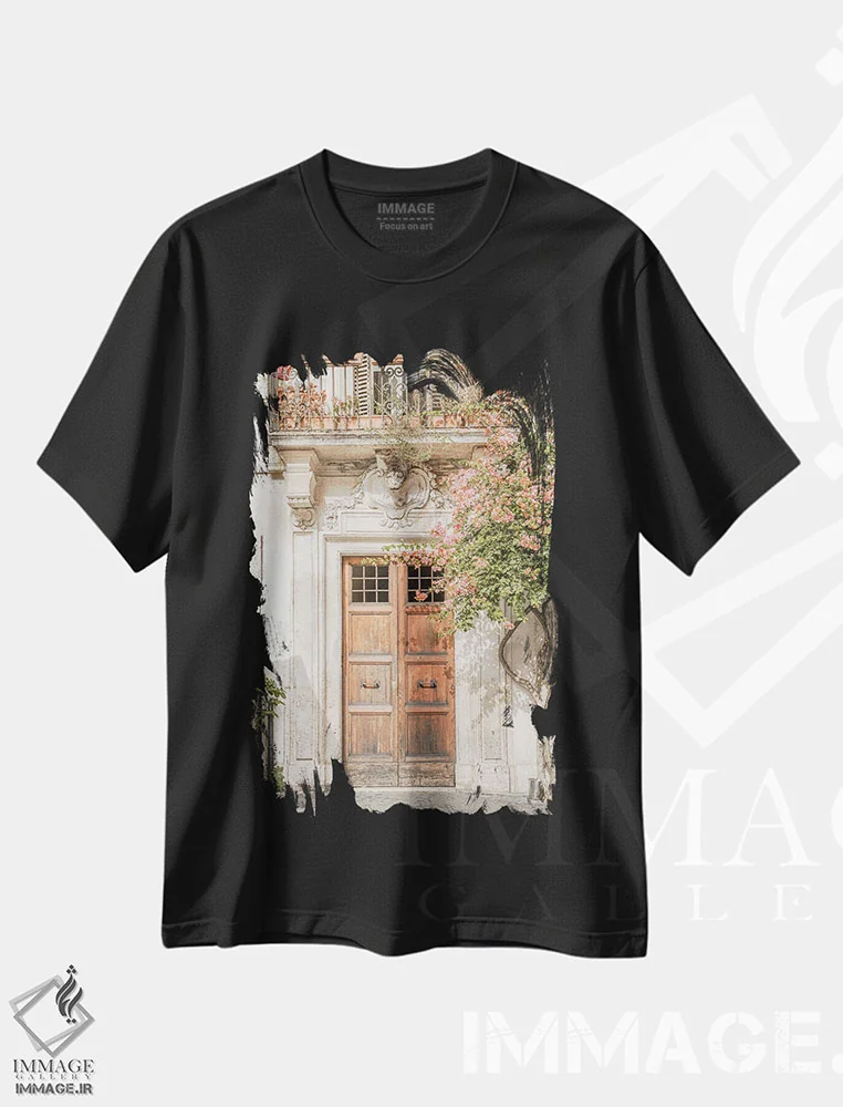 تیشرت مشکی طرح دار ورودی گلکاری شده در رم، مدیوم اثر هنریکه شنک | immage.ir