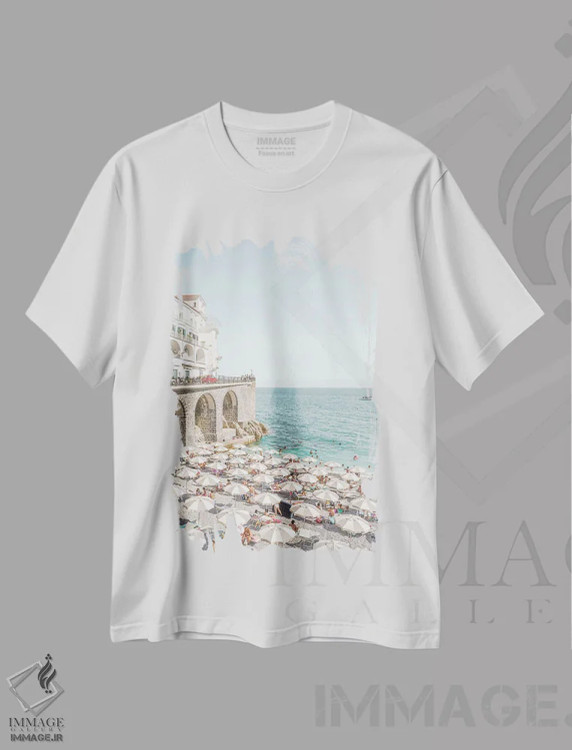 تیشرت سفید طرح دار منظره ساحل آمالفی، مدیوم اثر هنریکه شنک | immage.ir
