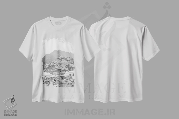 تیشرت سفید طرح دار روز ساحلی پوزیتانو، عکاسی سیاه و سفید اثر هنریکه شنک | immage.ir