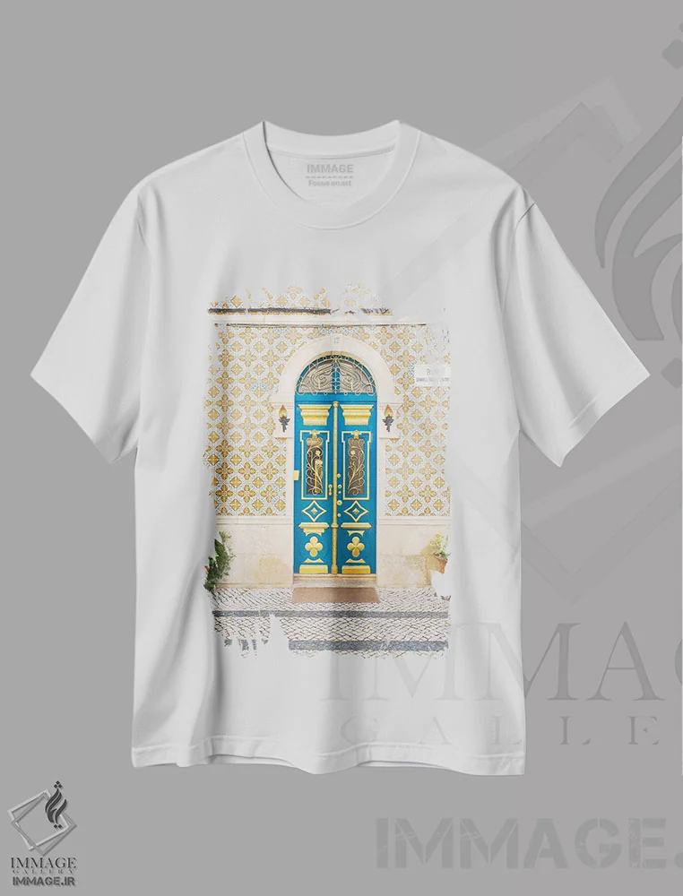 تیشرت سفید طرح دار ورودی پرتغالی، مدیوم اثر هنریکه شنک | immage.ir