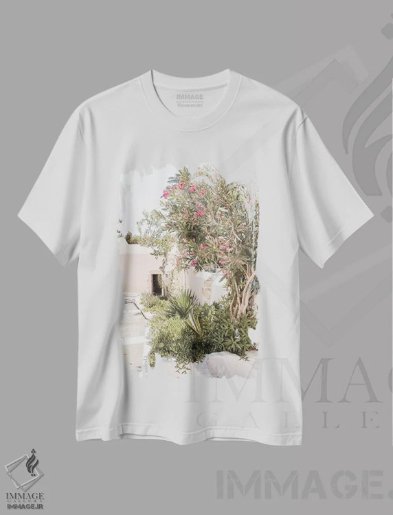 تیشرت سفید طرح دار روستای سفید در یونان، مدیوم اثر هنریکه شنک | immage.ir