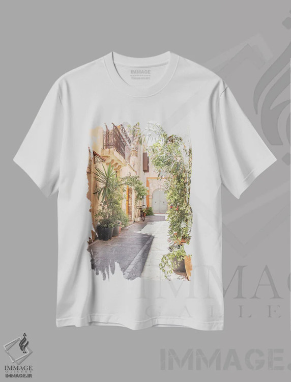 تیشرت سفید طرح دار شهر پاستلی در یونان، مدیوم اثر هنریکه شنک | فروشگاه ایماژ