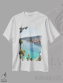 تیشرت سفید طرح دار ساحل ریویرا فرانسه، دکور ساحلی اثر هنریکه شنک | فروشگاه ایماژ