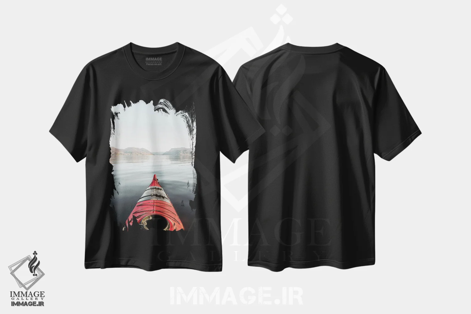 تیشرت مشکی طرح دار قایق قرمز در نروژ، مدیوم اثر هنریکه شنک | فروشگاه ایماژ