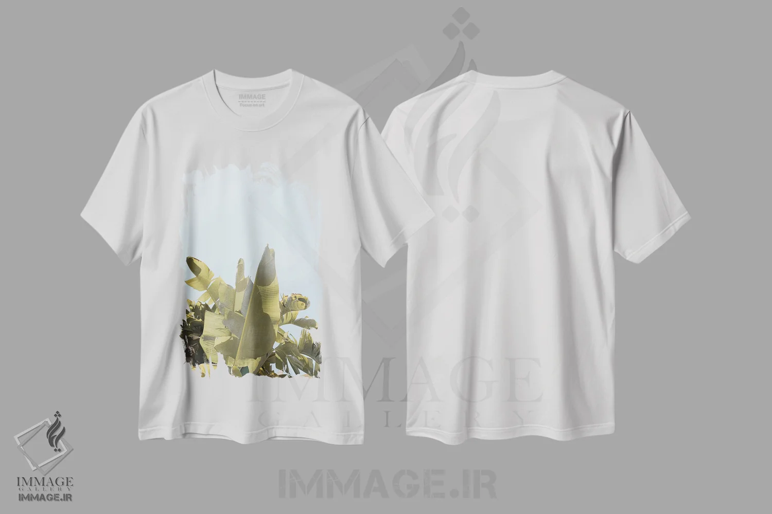 تیشرت سفید طرح دار برگ های گیاه موز گرمسیری، تزئینی اثر هنریکه شنک | immage.ir