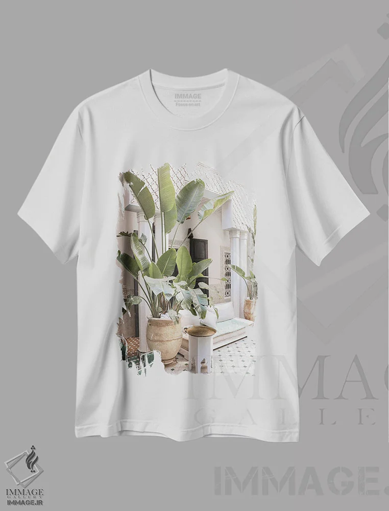تیشرت سفید طرح دار ریاض سفید گرمسیری در مراکش، تزئینی اثر هنریکه شنک | immage.ir