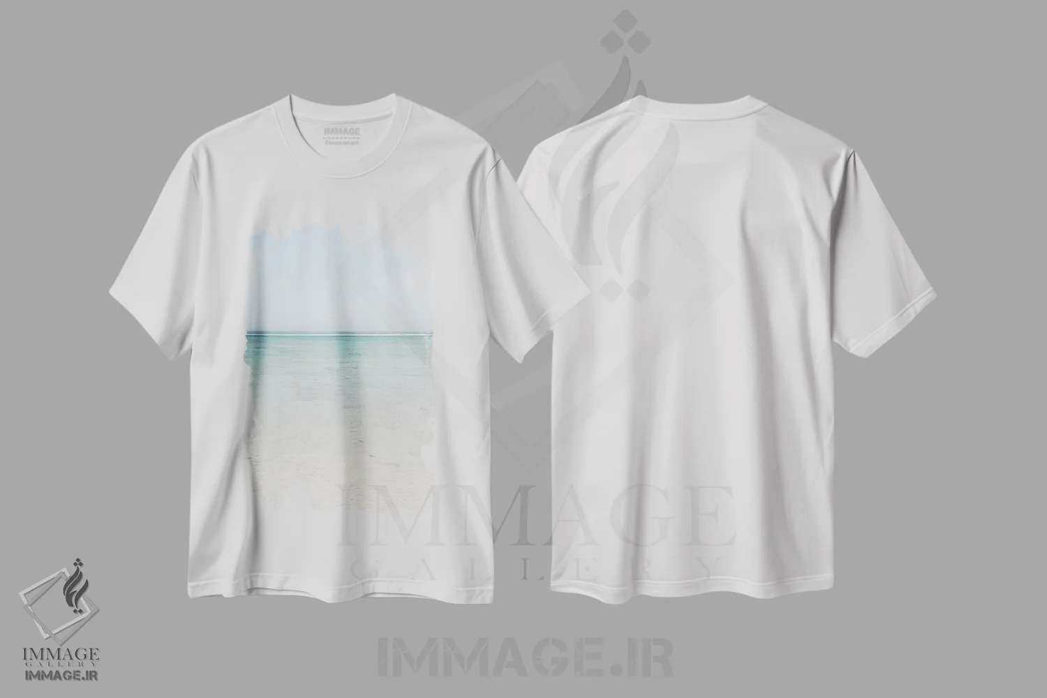 تیشرت سفید طرح دار دریای آبی شفاف، مدیوم اثر هنریکه شنک | فروشگاه ایماژ