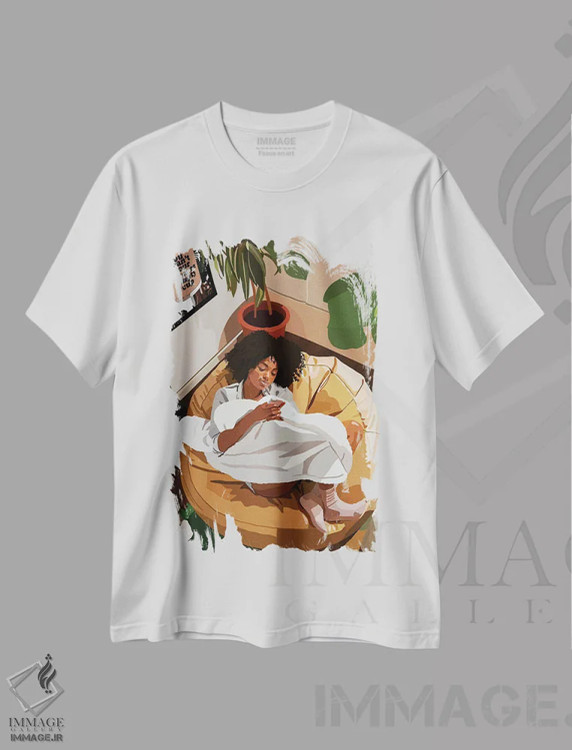 تیشرت سفید طرح دار استراحت در اتاق خواب، هنر آمریکایی آفریقایی تبار اثر آرت پِی سی ئی | immage.ir