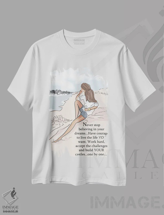 تیشرت سفید طرح دار قلعه شنی بساز، دکور ساحلی اثر هدر استیلافسن | immage.ir