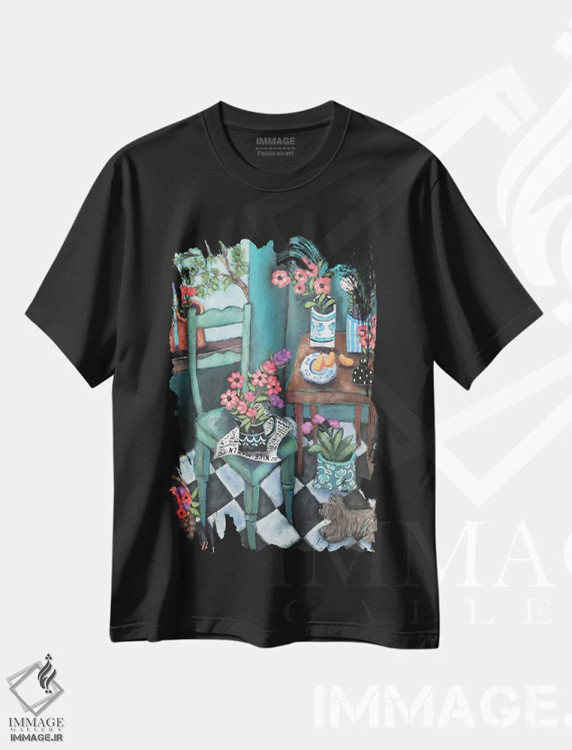 تیشرت مشکی طرح دار گوشه گل دار، تزئینی اثر هالی وُجاهن | فروشگاه ایماژ