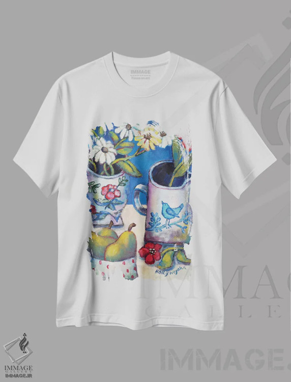 تیشرت سفید طرح دار گل ها و گلابی ها، هنر فاخر معاصر اثر هالی وُجاهن | immage.ir
