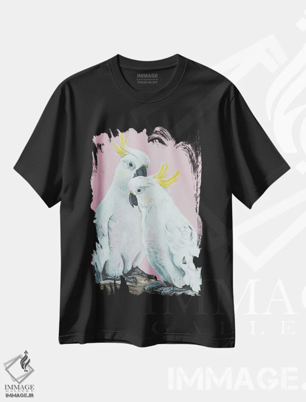 تیشرت مشکی طرح دار کاکاتوهای سفید گوگردی، هنر فاخر معاصر اثر هیلی موریس | فروشگاه ایماژ