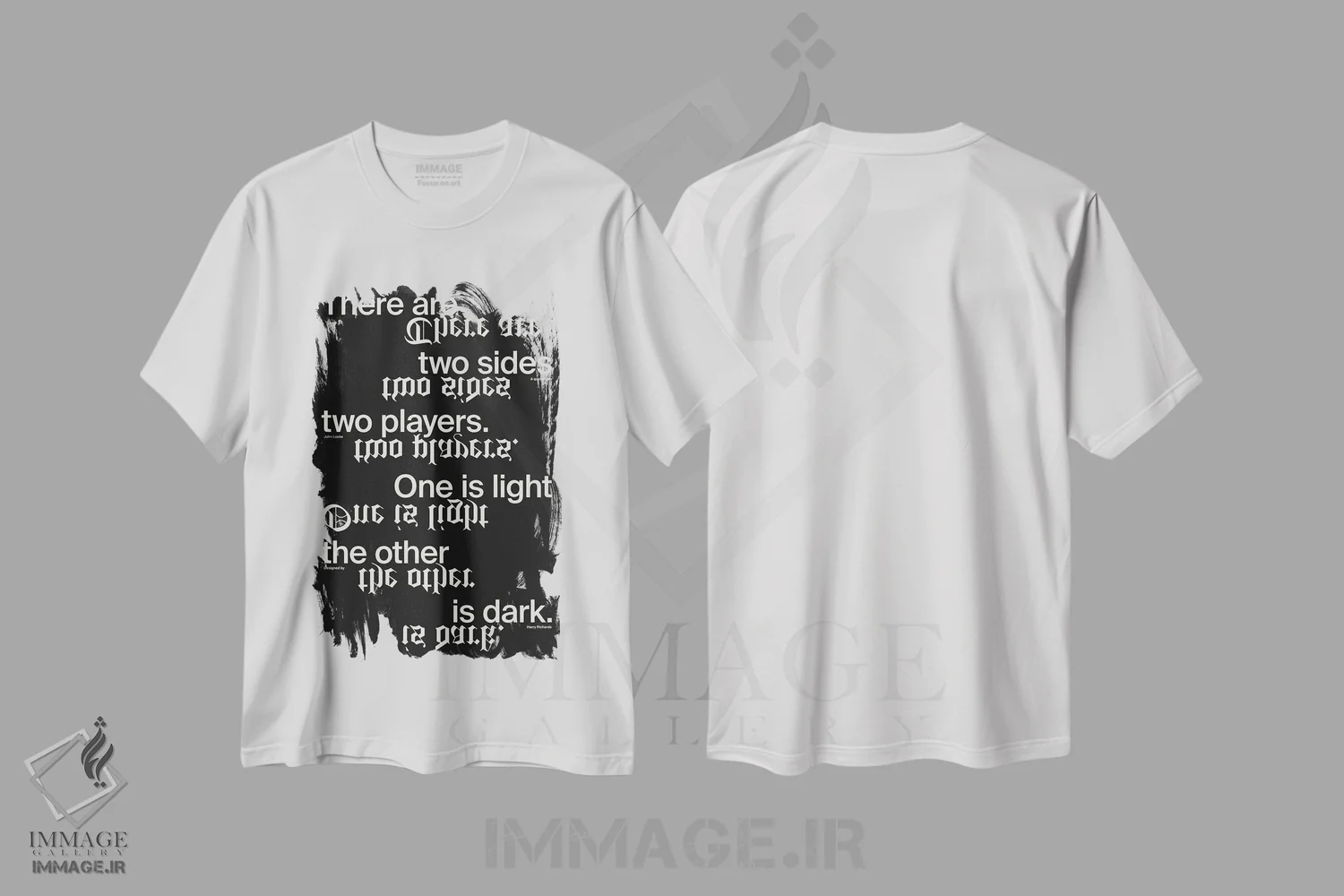تیشرت سفید طرح دار دو سو دارد، تزئینی اثر هری ریچاردز | immage.ir