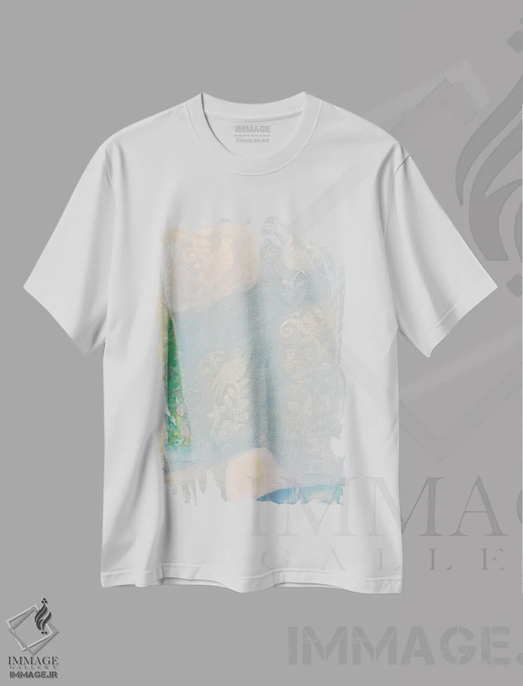 تیشرت سفید طرح دار پرده ها، هنر فاخر معاصر اثر ایان بک | immage.ir