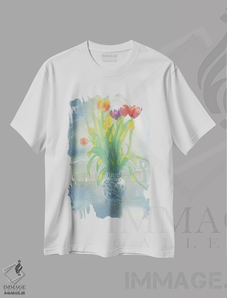 تیشرت سفید طرح دار لاله ها و پرده ۲۰۲۳، هنر فاخر معاصر اثر ایان بک | فروشگاه ایماژ