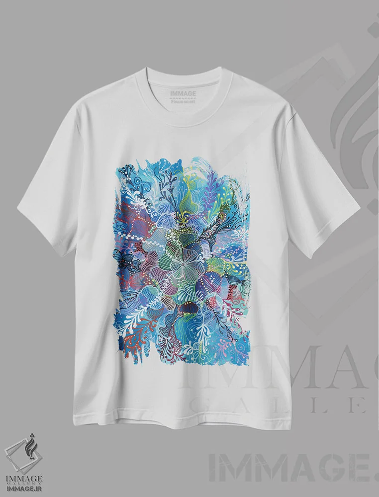 تیشرت سفید طرح دار نیلوفر آبی، آبستره اثر نوئمی ایبارز | immage.ir